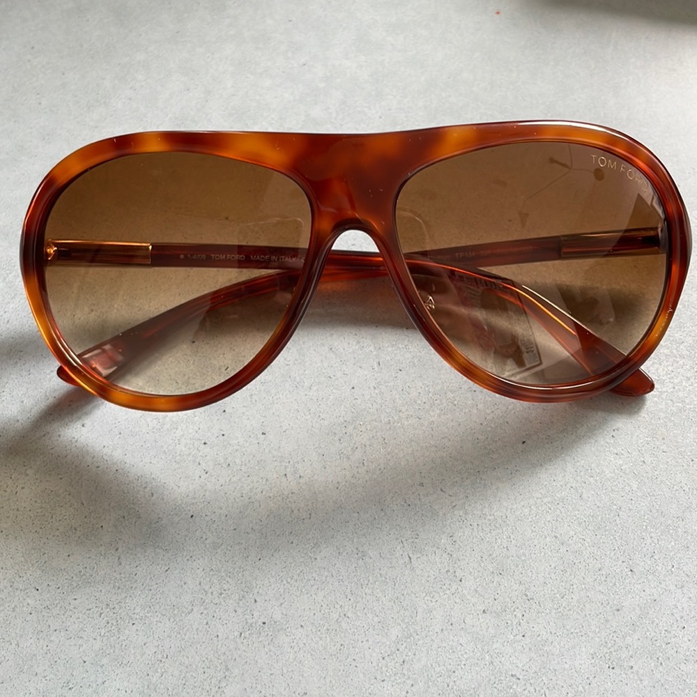 Tom Ford wraparound sunglasses- tortoise.